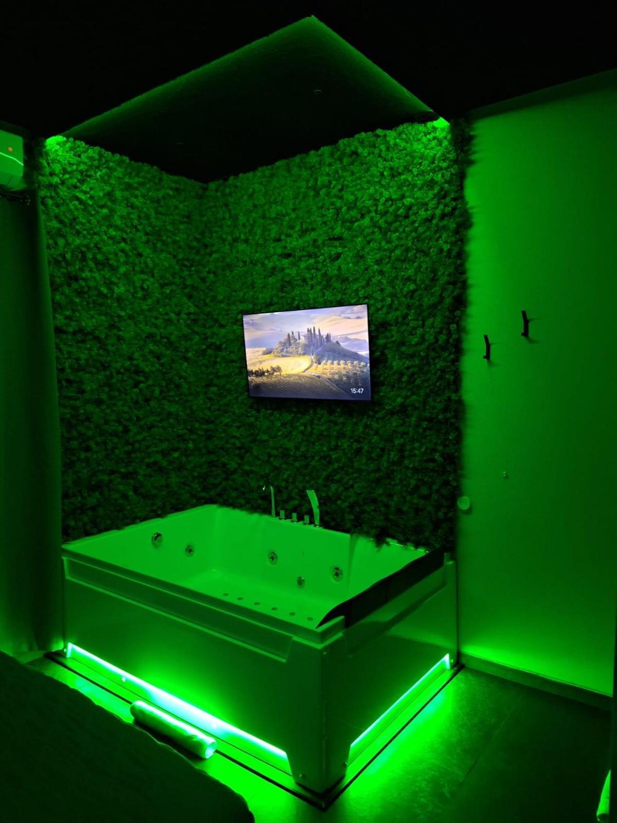 Dark & Light Rooms & Luxury Suites Катания Экстерьер фото